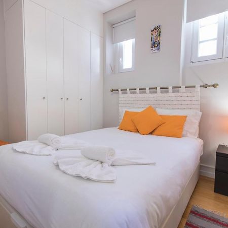 Cozy Flat In The Heart Of Alfama Apartment Lisbon Bagian luar foto