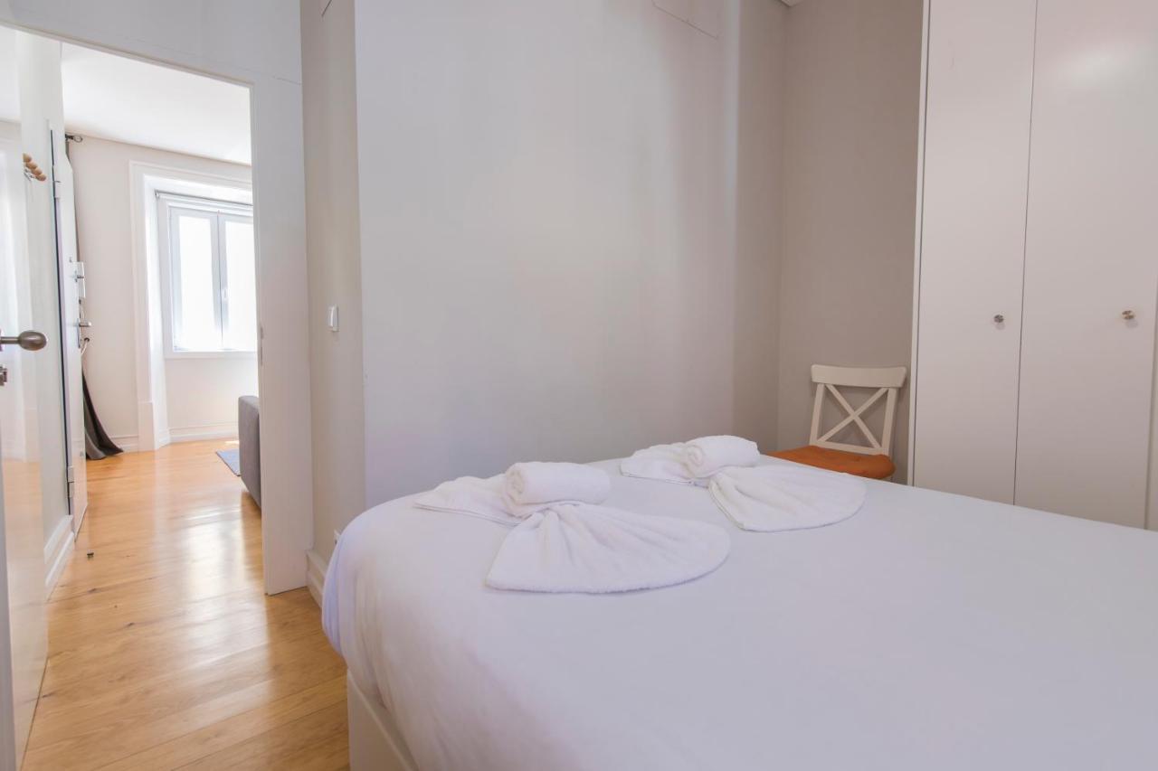 Cozy Flat In The Heart Of Alfama Apartment Lisbon Bagian luar foto