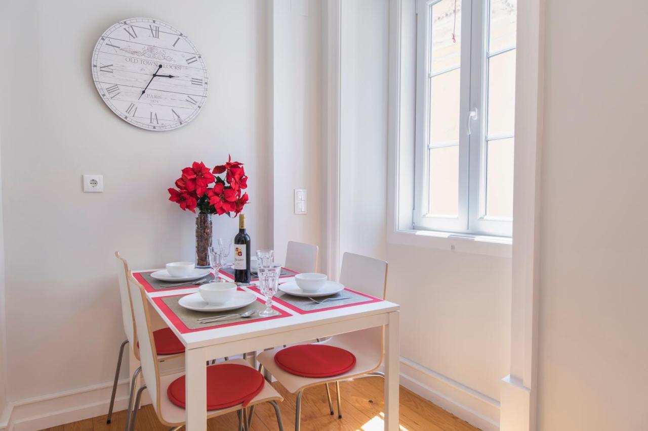 Cozy Flat In The Heart Of Alfama Apartment Lisbon Bagian luar foto